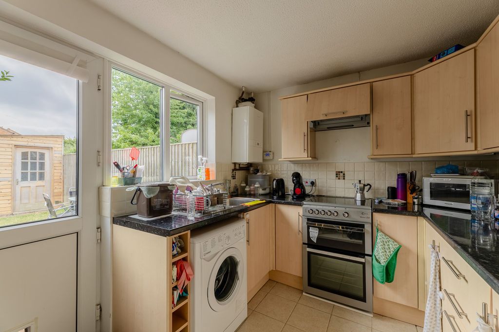Property photo 3 of 10