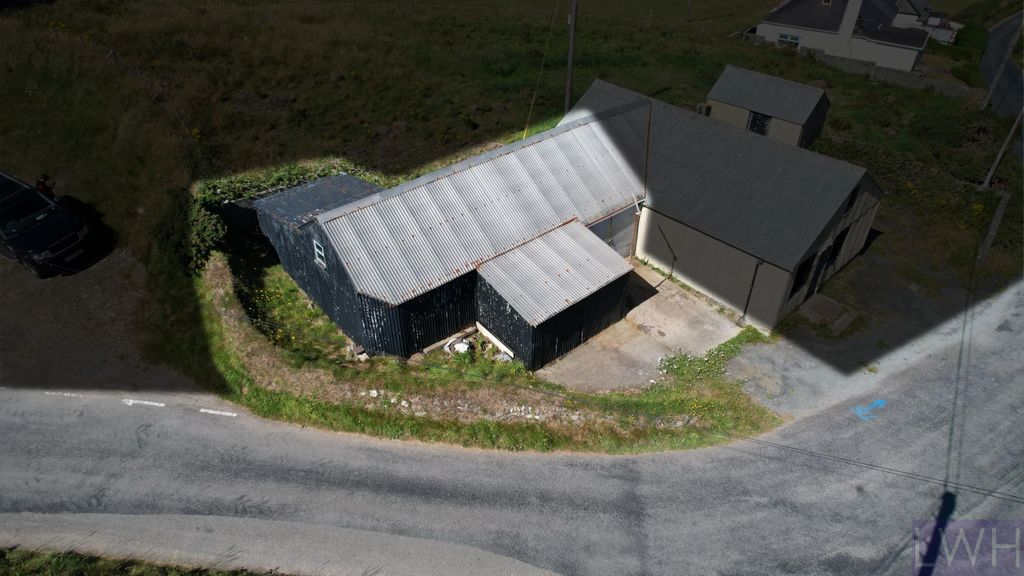 Property photo 2 of 9 2