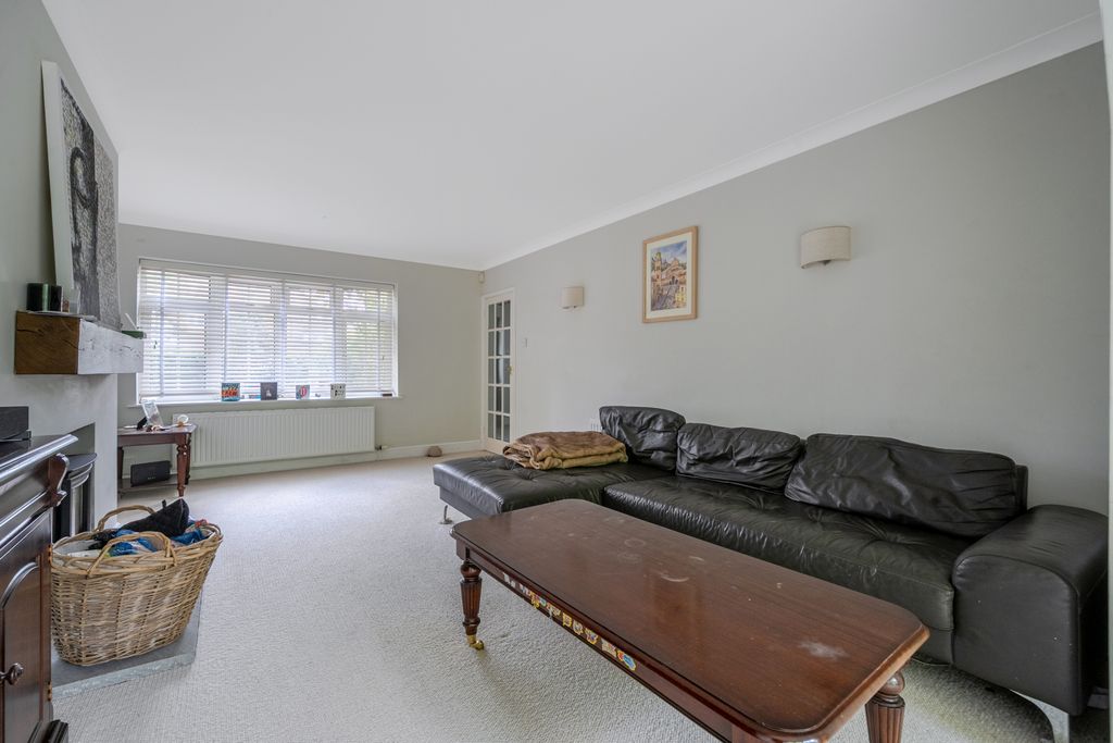 Property photo 2 of 28 Picture No. 06
