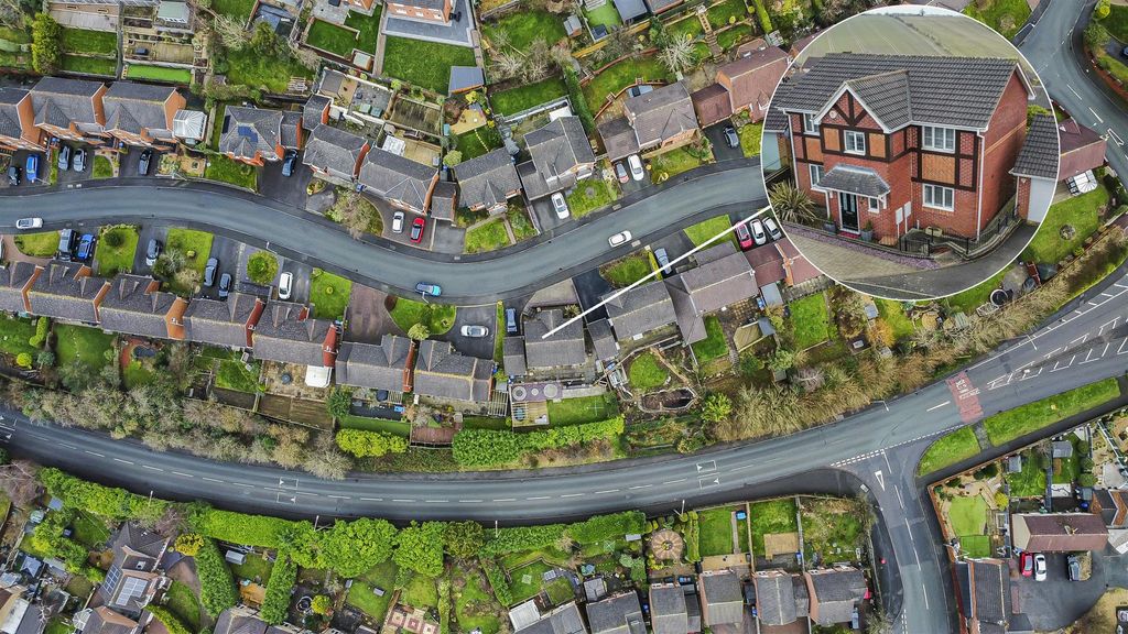 Property photo 2 of 35 Doveridge Rd (5).Jpg