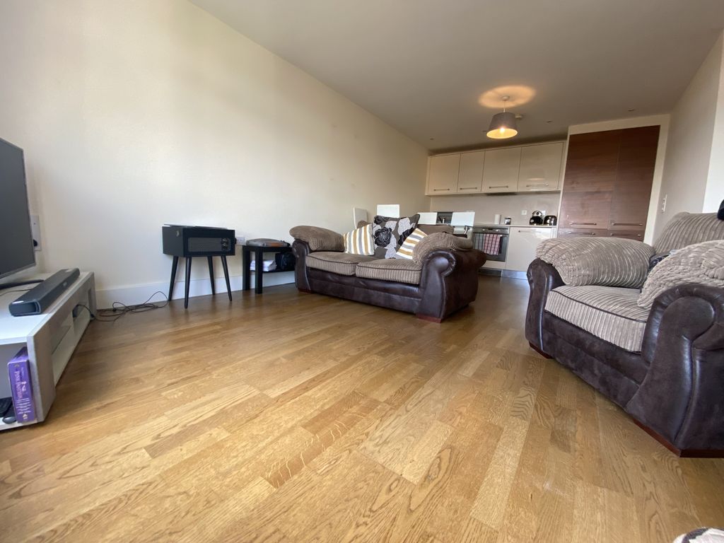 Property photo 3 of 8