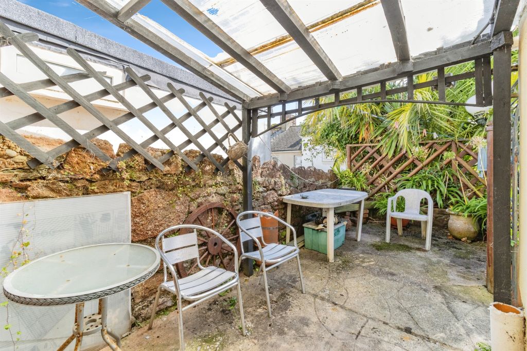 Property photo 3 of 10