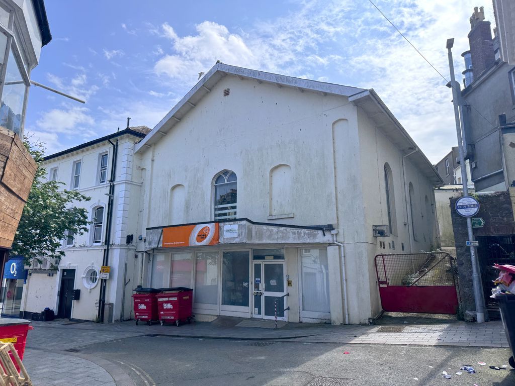 Property photo 1 of 7 Photo 12