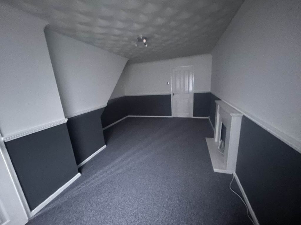 Property photo 2 of 7 Thumbnail_Img_3463