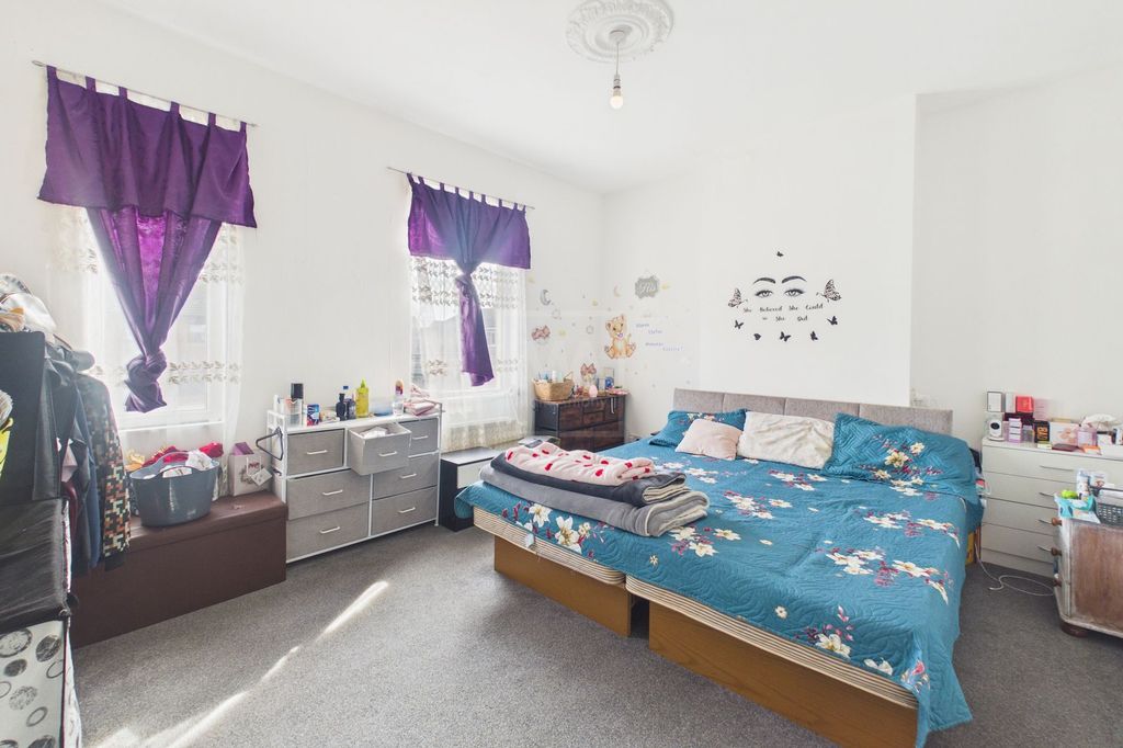 Property photo 3 of 13 Bedroom One