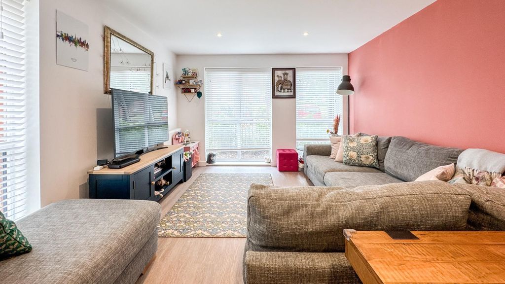 Property photo 1 of 13 Untitled-5932.Jpg