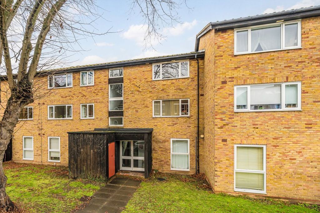 Property photo 1 of 4