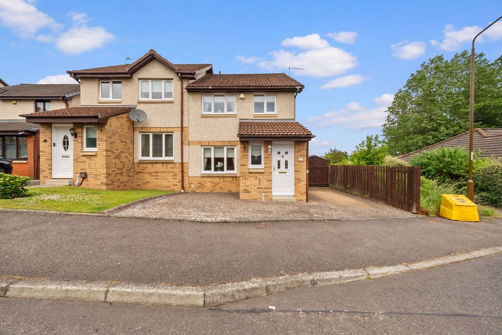 Property photo 1 of 28