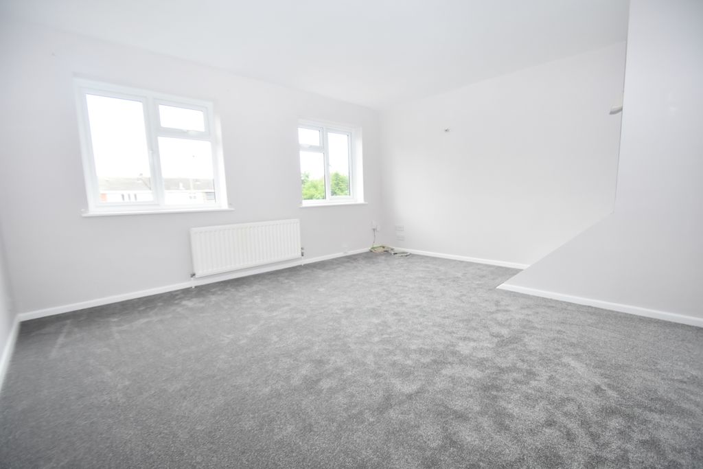 Property photo 2 of 10 Photo 02