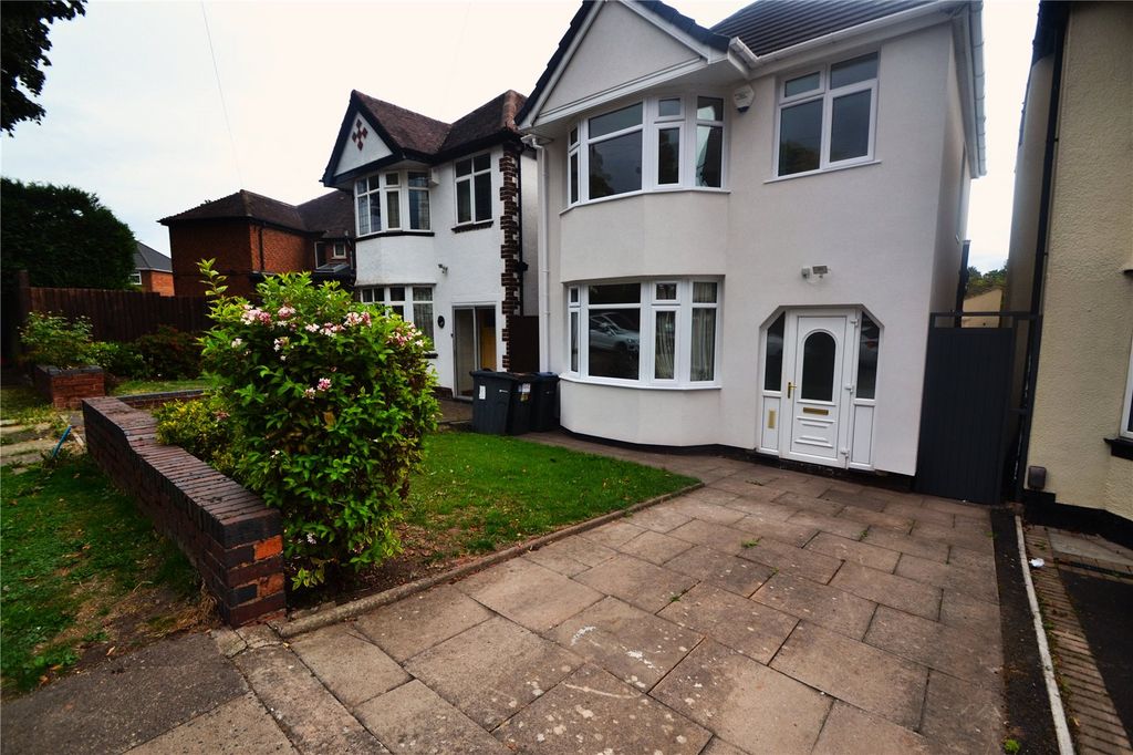 Property photo 1 of 11 External