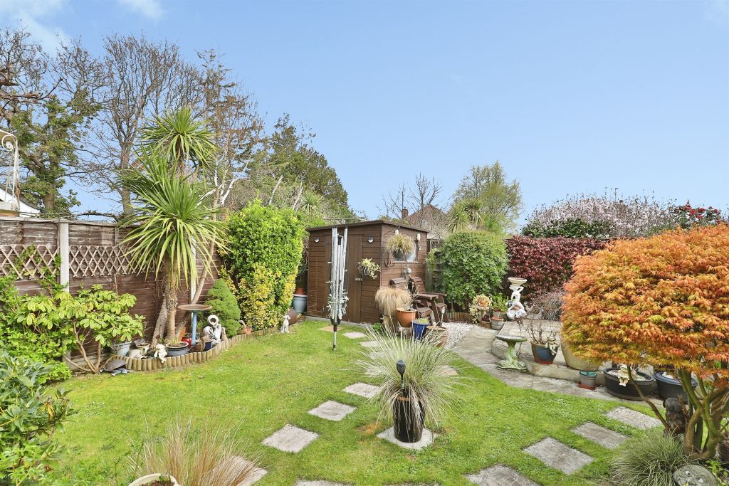 Property photo 2 of 17