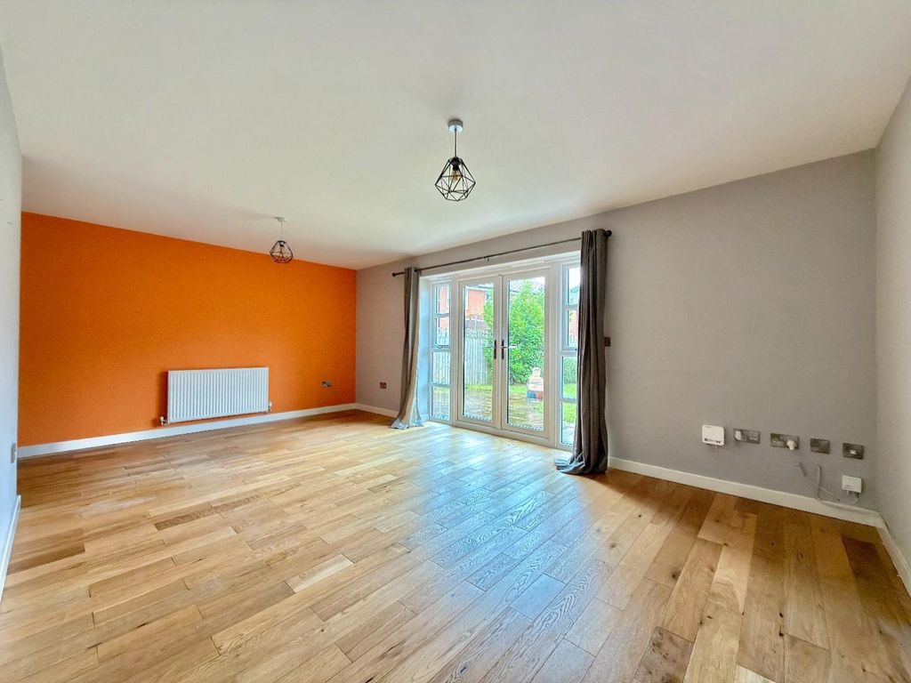 Property photo 2 of 30