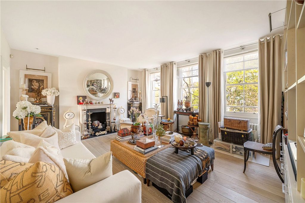 Property photo 2 of 21 Reception 1