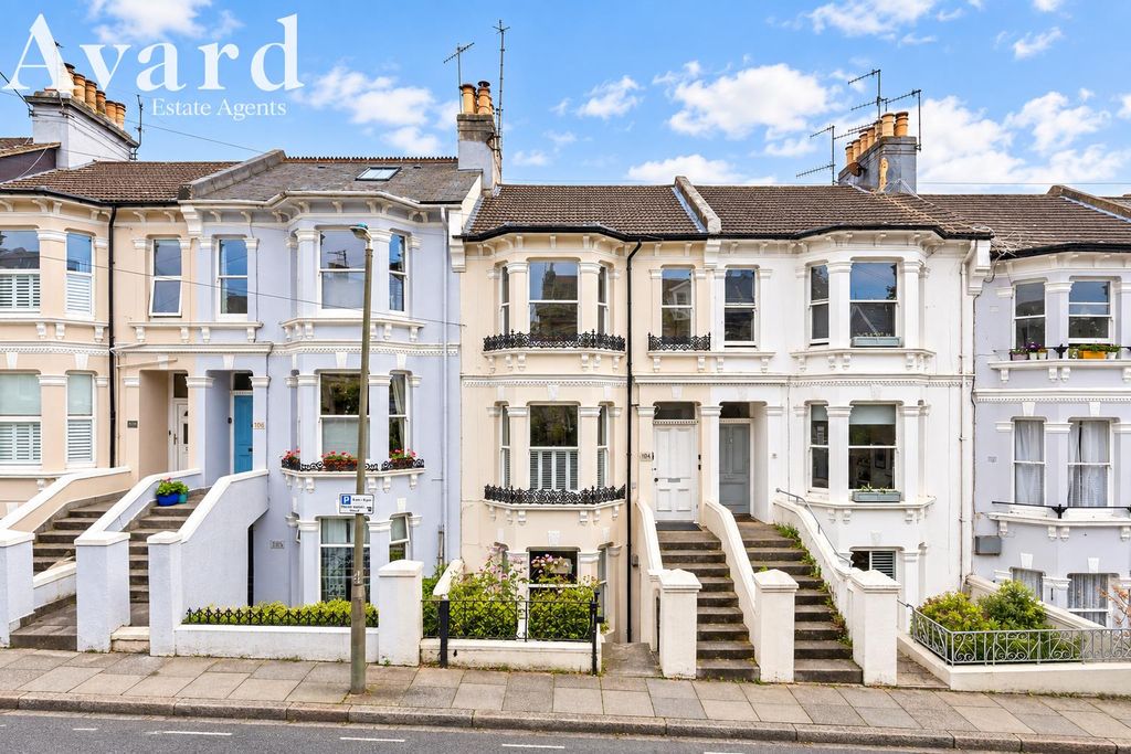 Property photo 1 of 17 65.Png