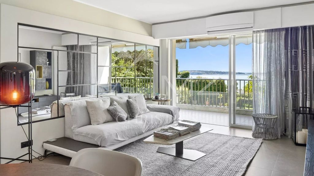 Property photo 1 of 14 Superb Apartment In A Prestigious Residence