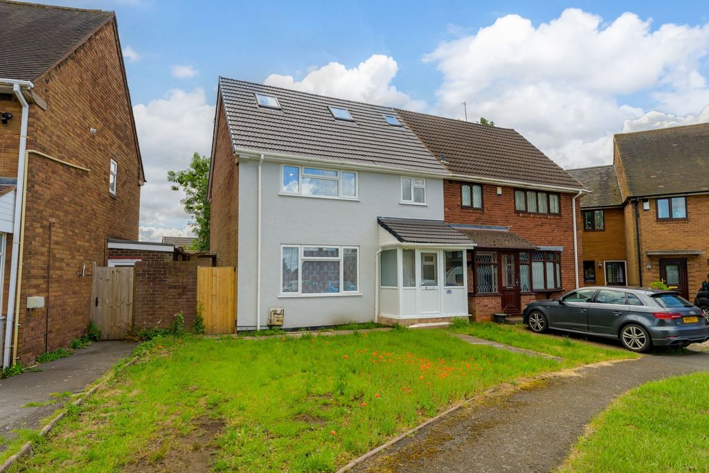 Property photo 3 of 33