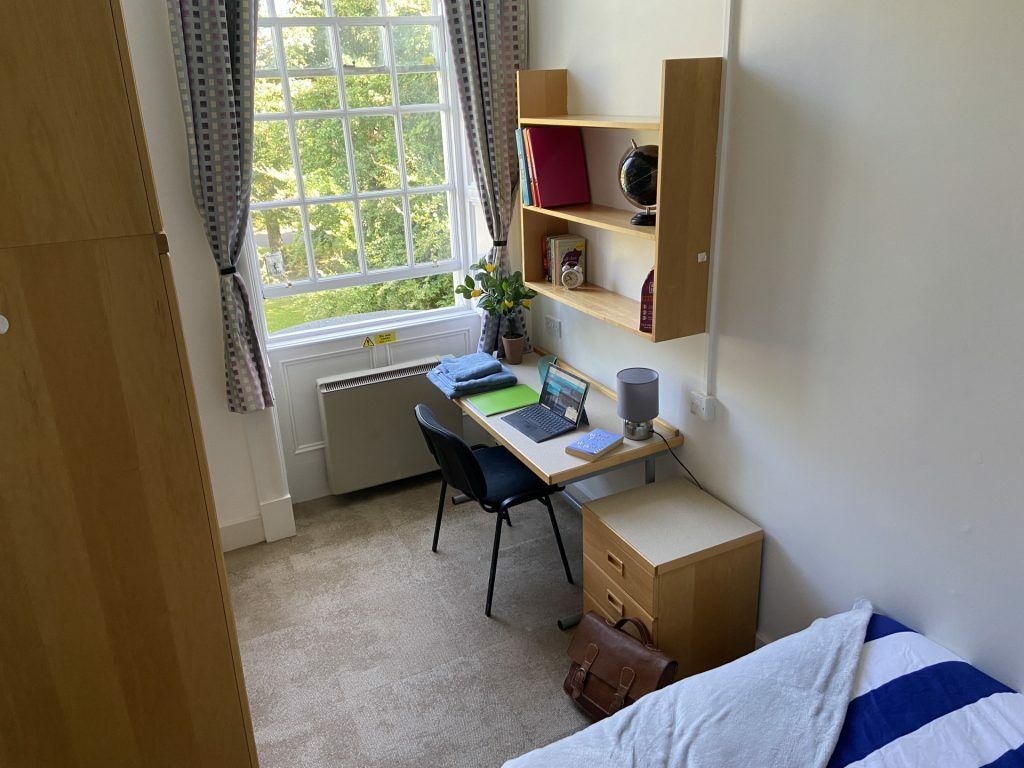 Property photo 3 of 19