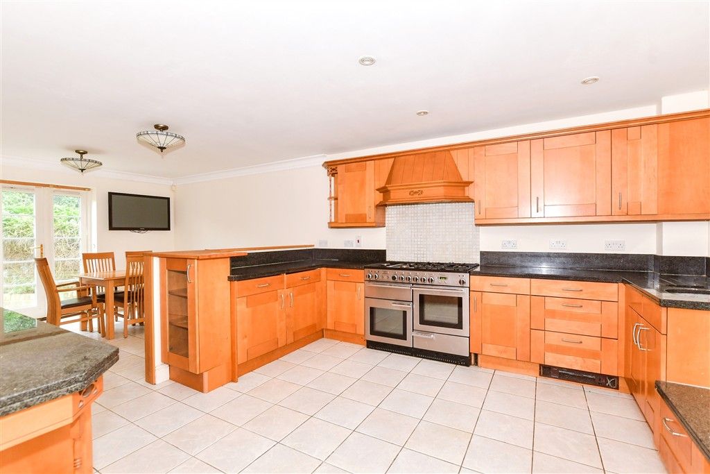 Property photo 1 of 25 Kitchen/ Breakfast Room