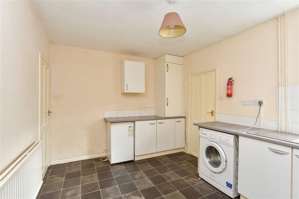 Property photo 3 of 9 Kitchen/Diner