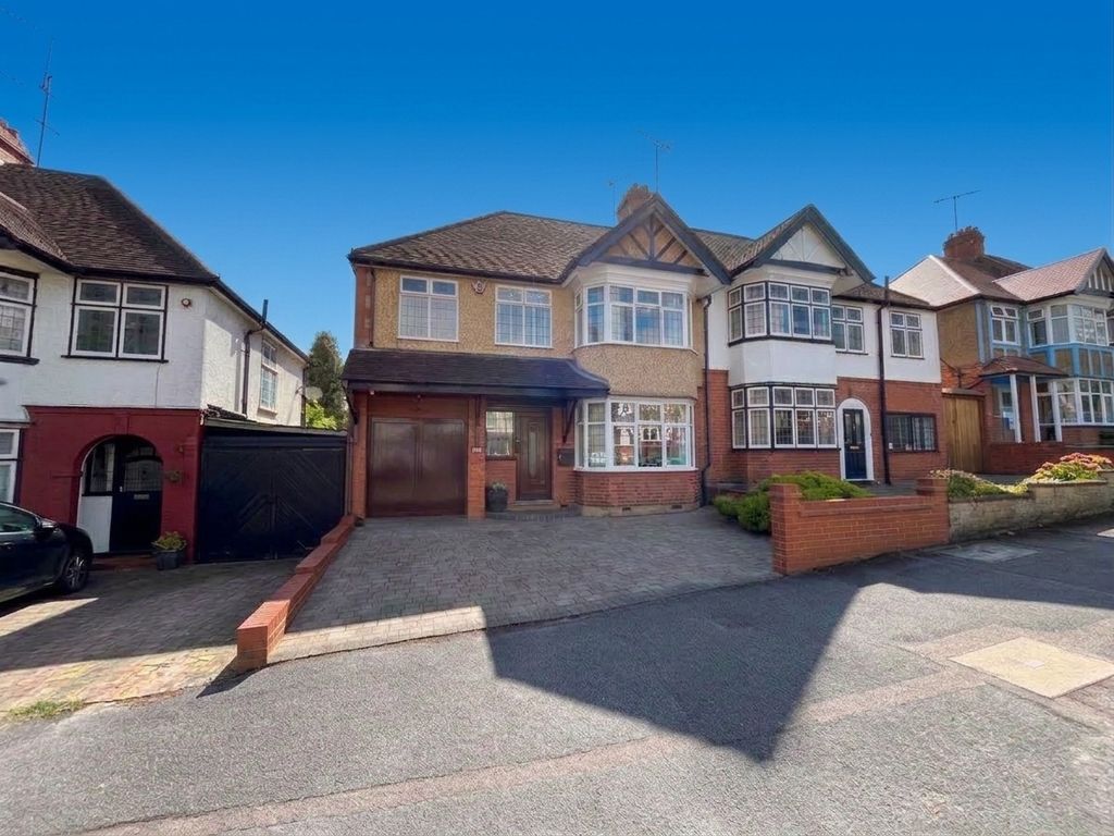Property photo 1 of 35 5439600