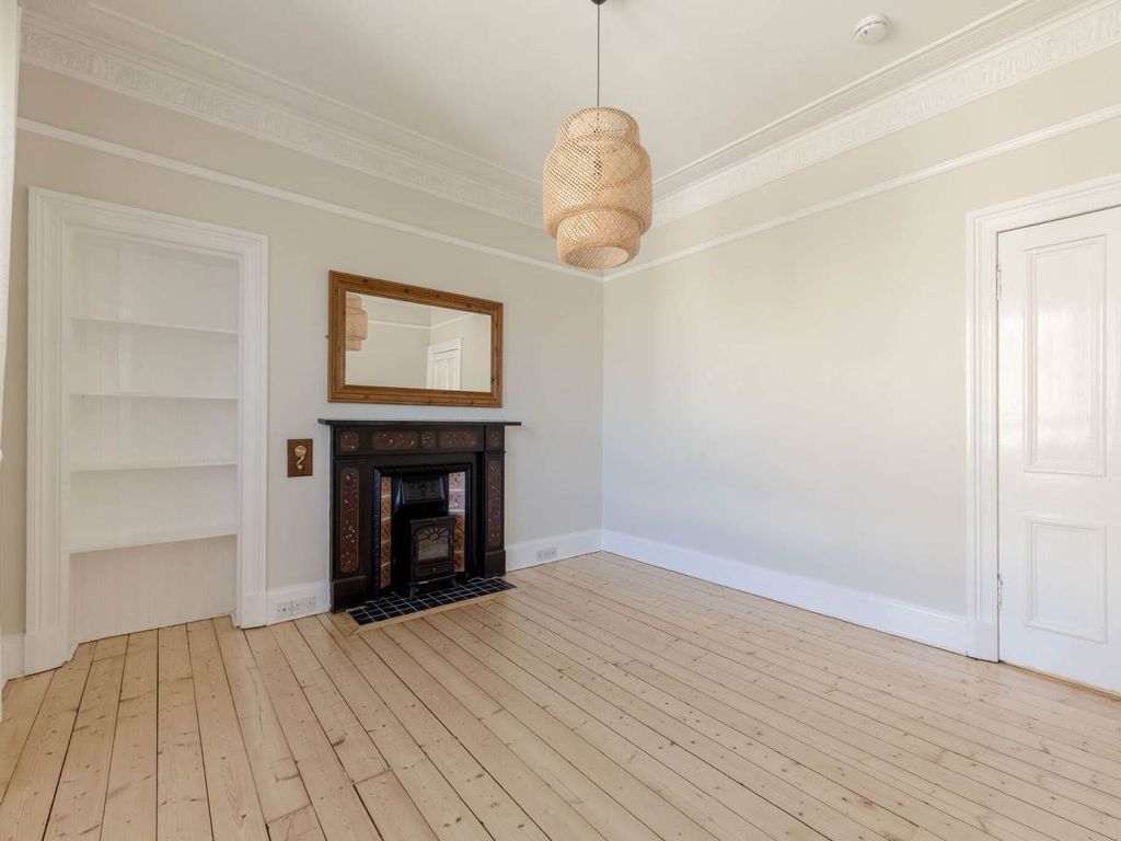 Property photo 3 of 10 58252_Roseburngardens_004