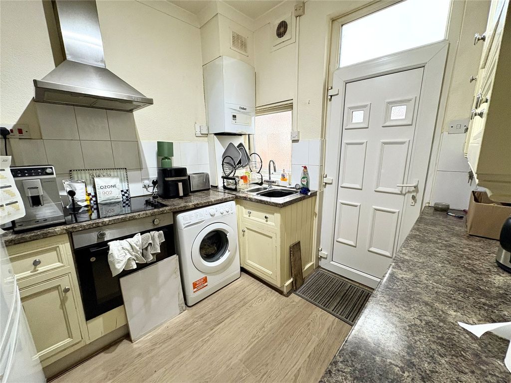 Property photo 3 of 12 Picture No. 05