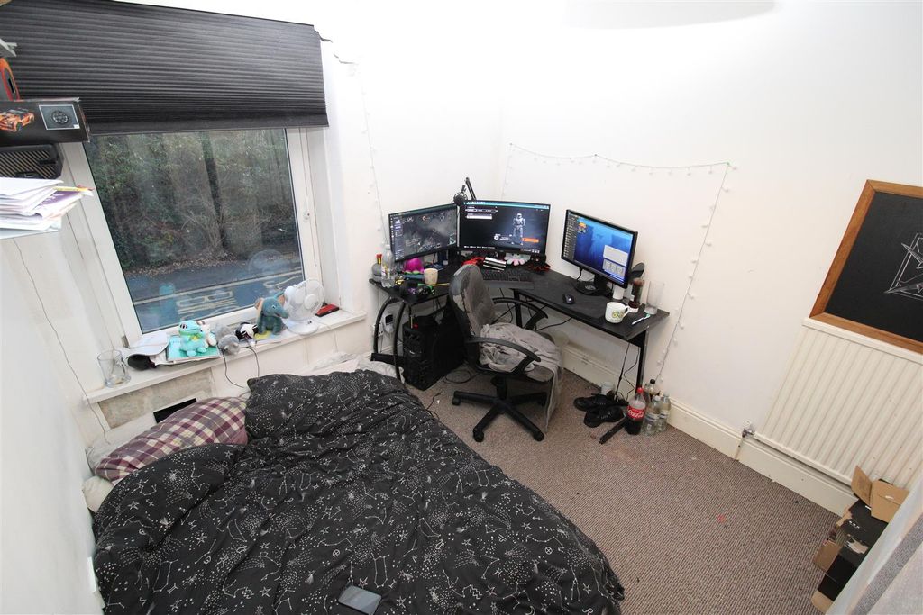 Property photo 2 of 4