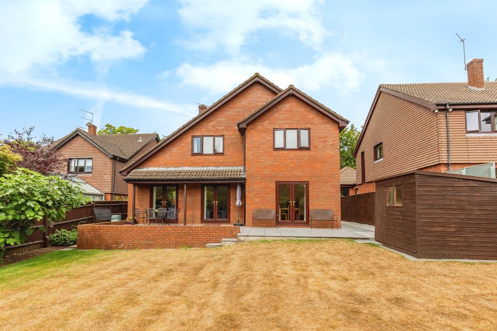 Property photo 1 of 20