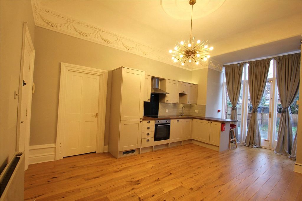 Property photo 1 of 9 Picture No. 16