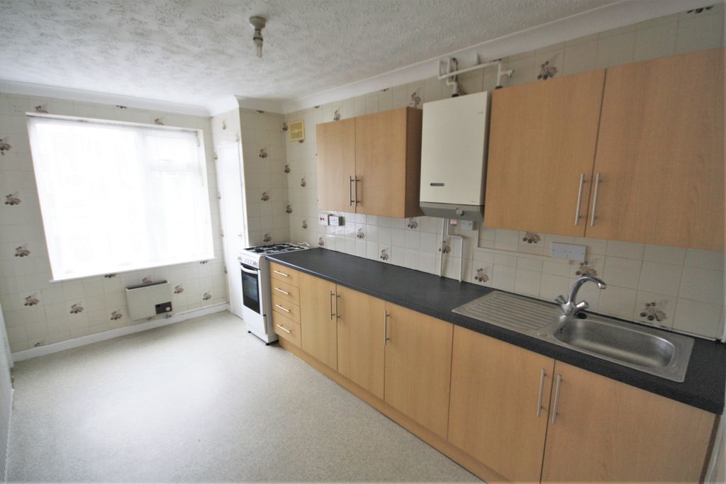 Property photo 3 of 8 Img_5017
