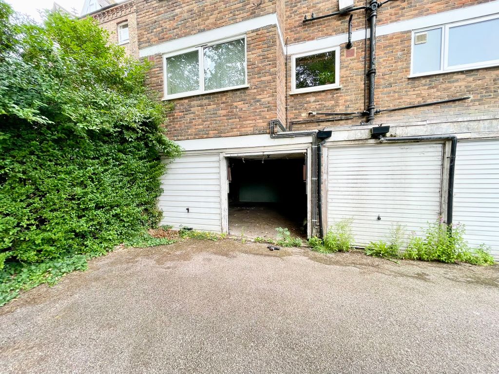 Property photo 1 of 5