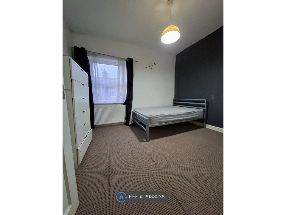 Property photo 3 of 7 Second Bedroom