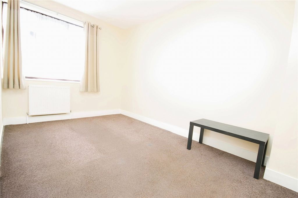 Property photo 3 of 10 Picture No. 13