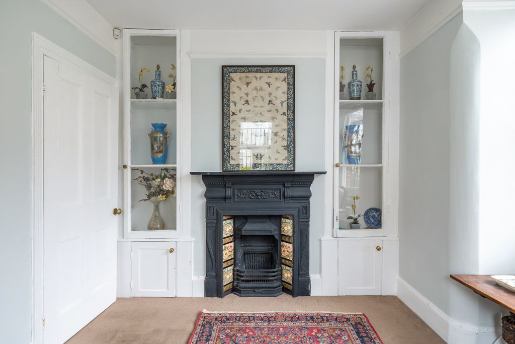 Property photo 2 of 8 Grimston Road-4