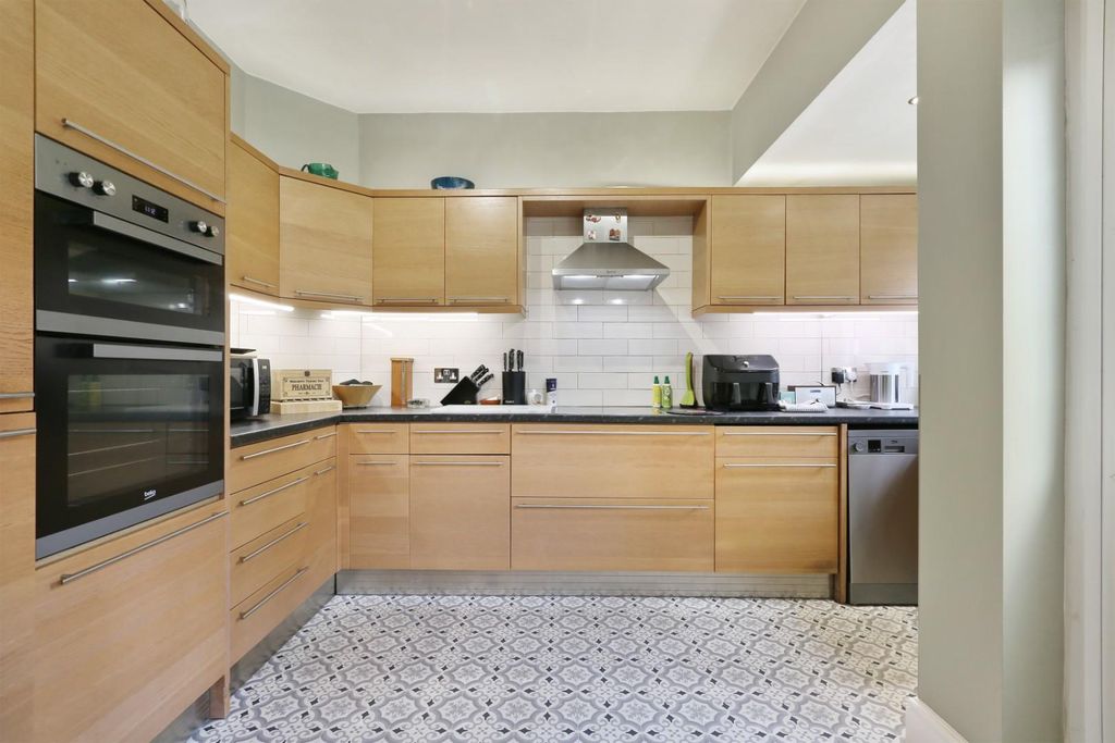 Property photo 3 of 16 Ach_4742.Jpg