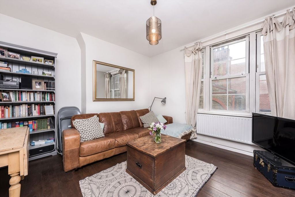 Property photo 3 of 6