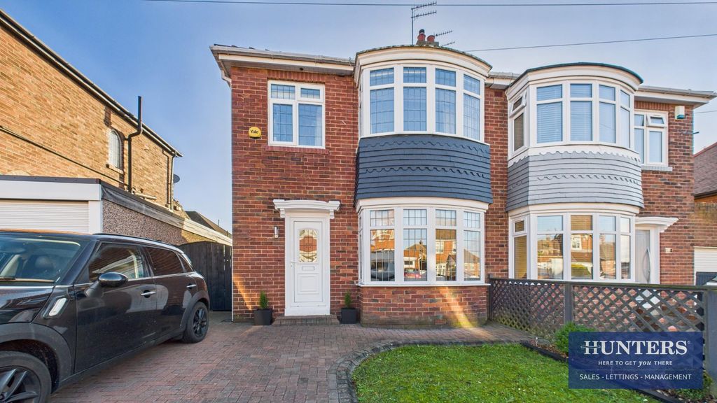 Property photo 1 of 22 External