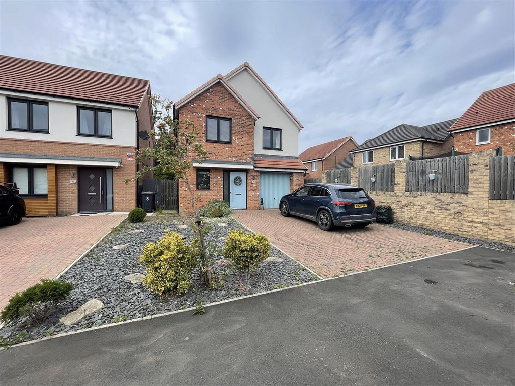 Property photo 1 of 20 9 Warley 9.Jpg