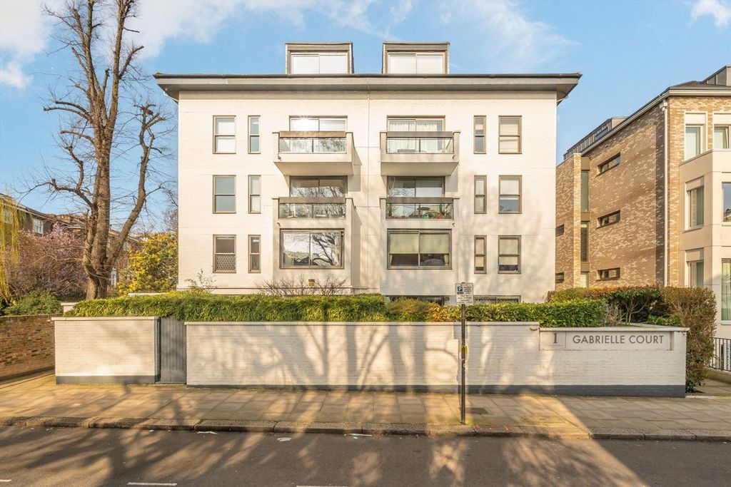 Property photo 1 of 5