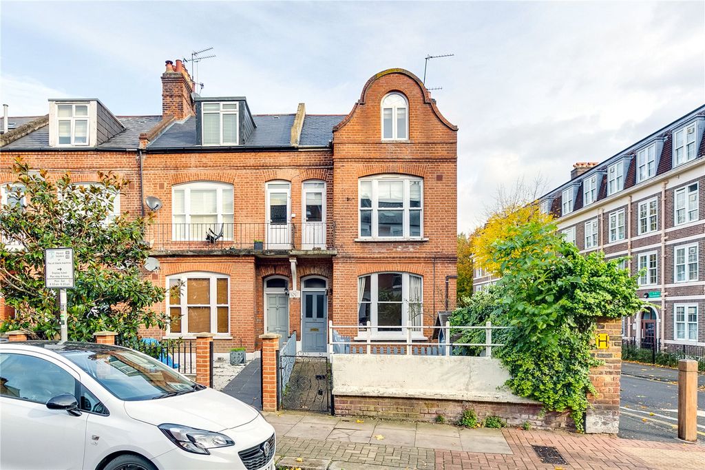 Property photo 1 of 8