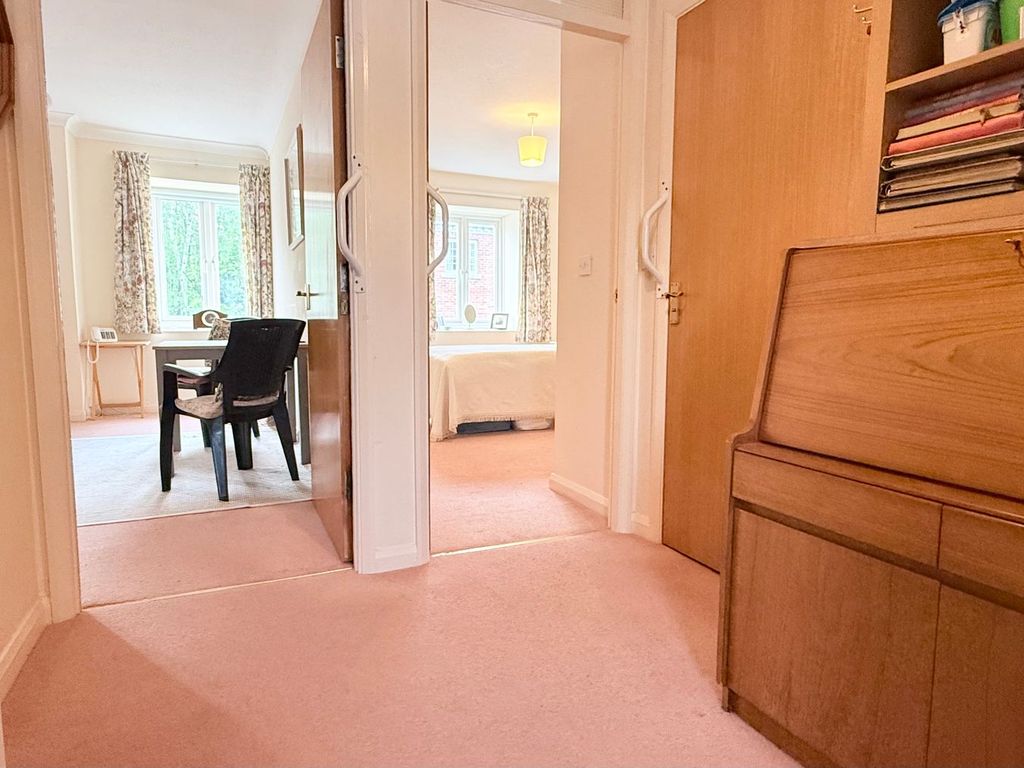Property photo 3 of 14