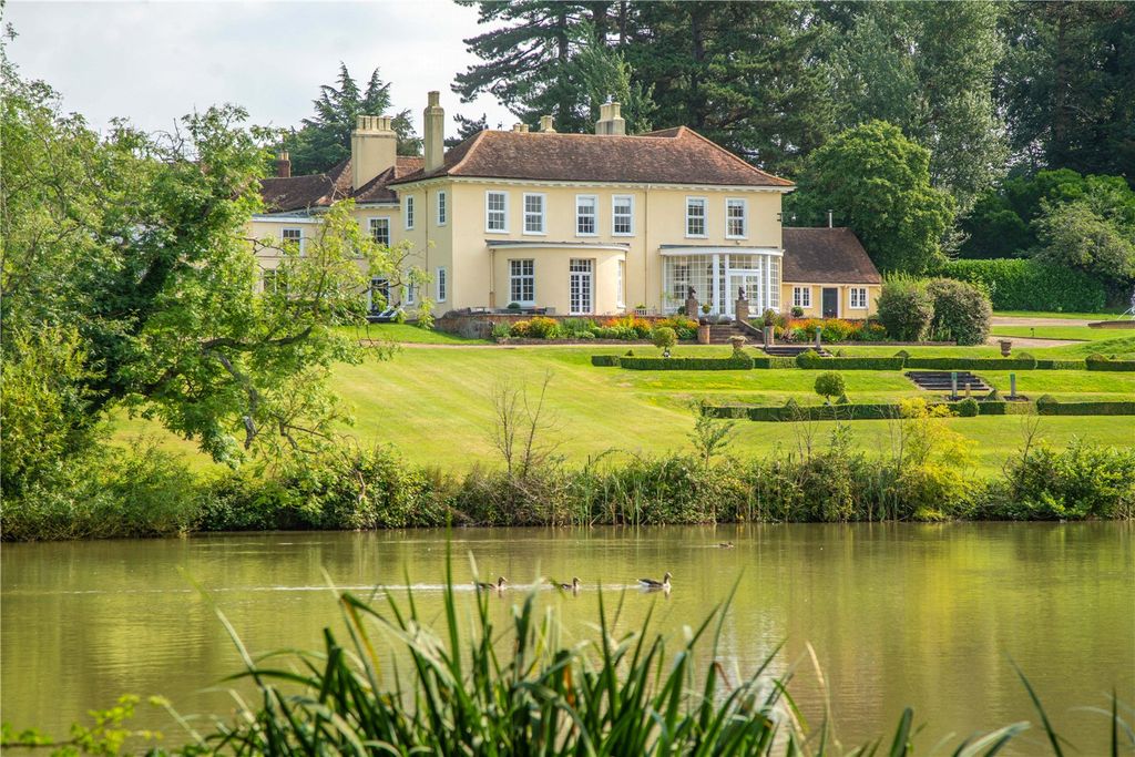 Property photo 1 of 39 Spring Exterior