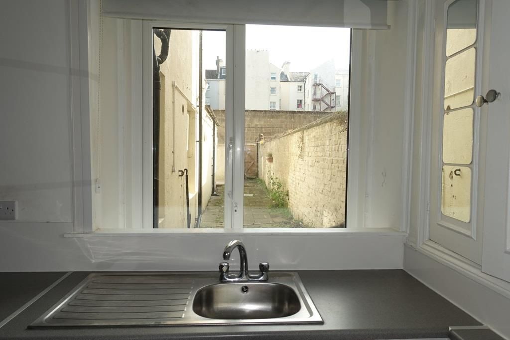 Property photo 2 of 8 Outlook To Courtyard