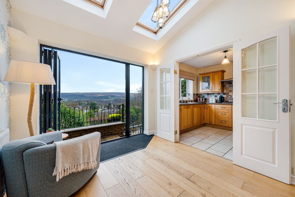 Property photo 2 of 56 4805972