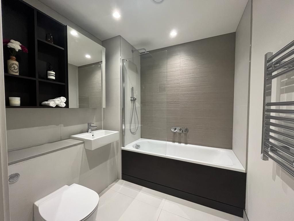 Property photo 3 of 20 3E85Df87-ce23-4Fe2-9d5F-312Ea34d114F.Jpg