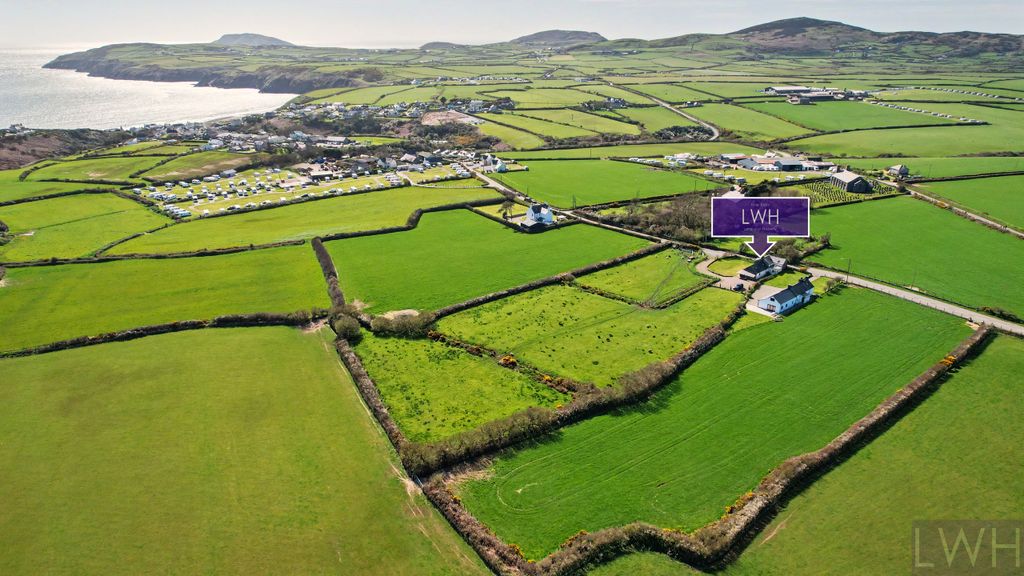 Property photo 3 of 26 Location | Proximity To Aberdaron