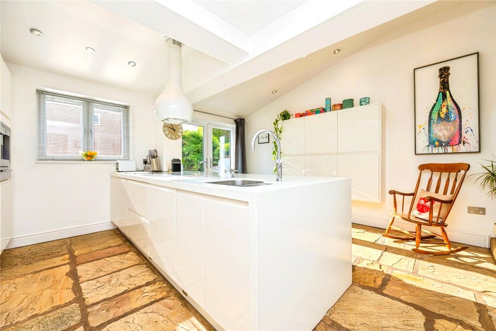Property photo 2 of 19 Kitchen Dining Room