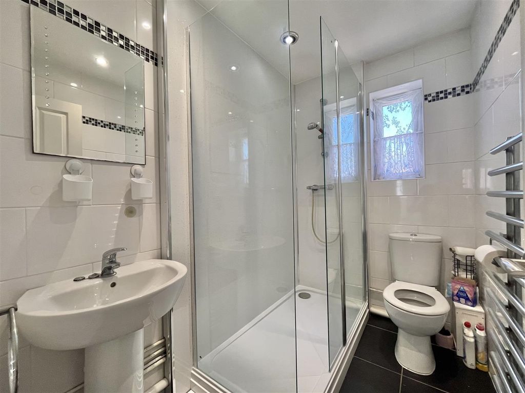 Property photo 3 of 16 Shower Room