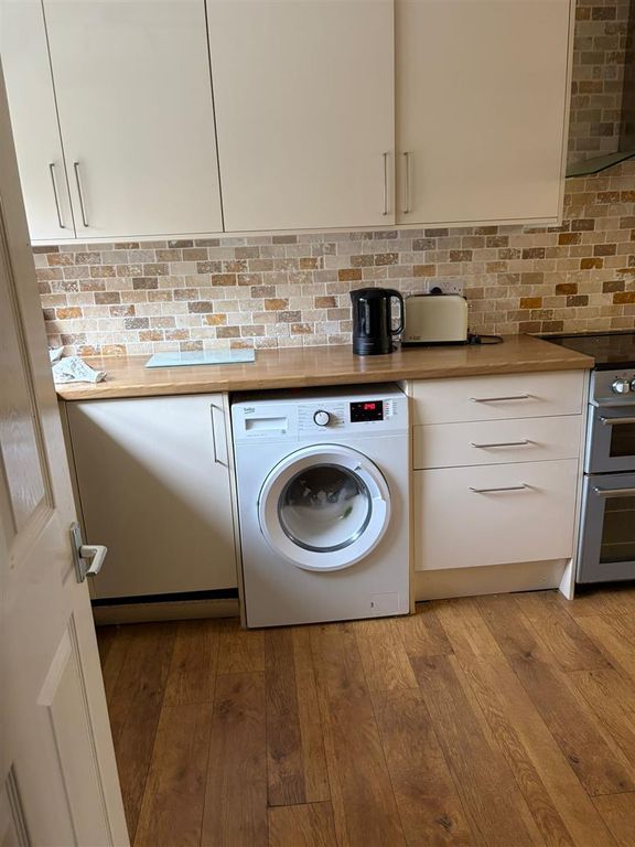 Property photo 3 of 8 Itchen 5.Jpeg