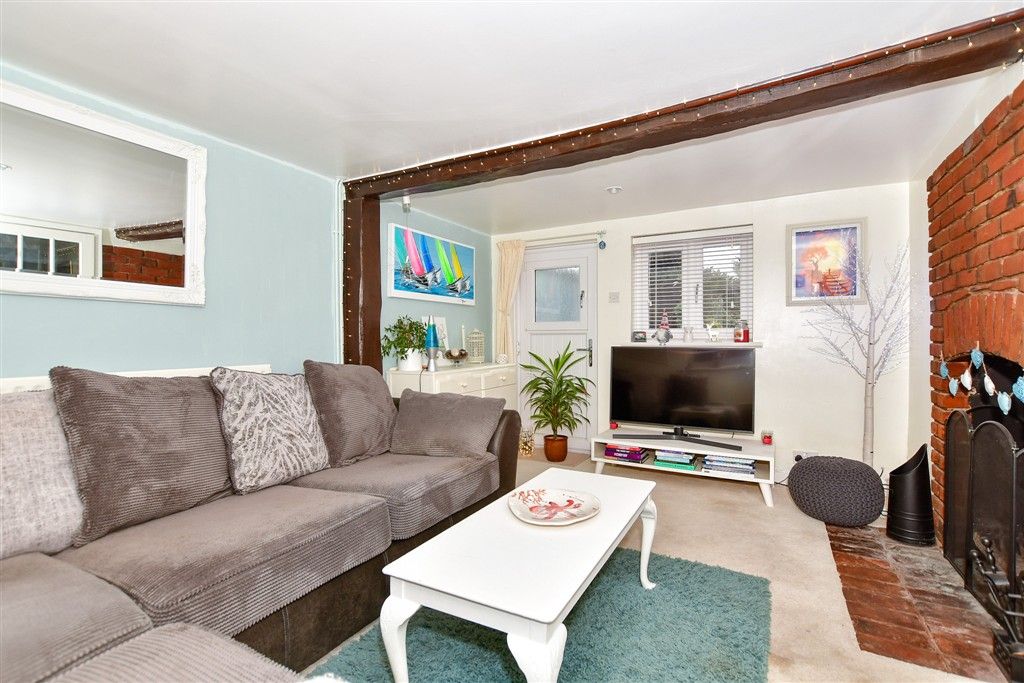 Property photo 2 of 10 Lounge